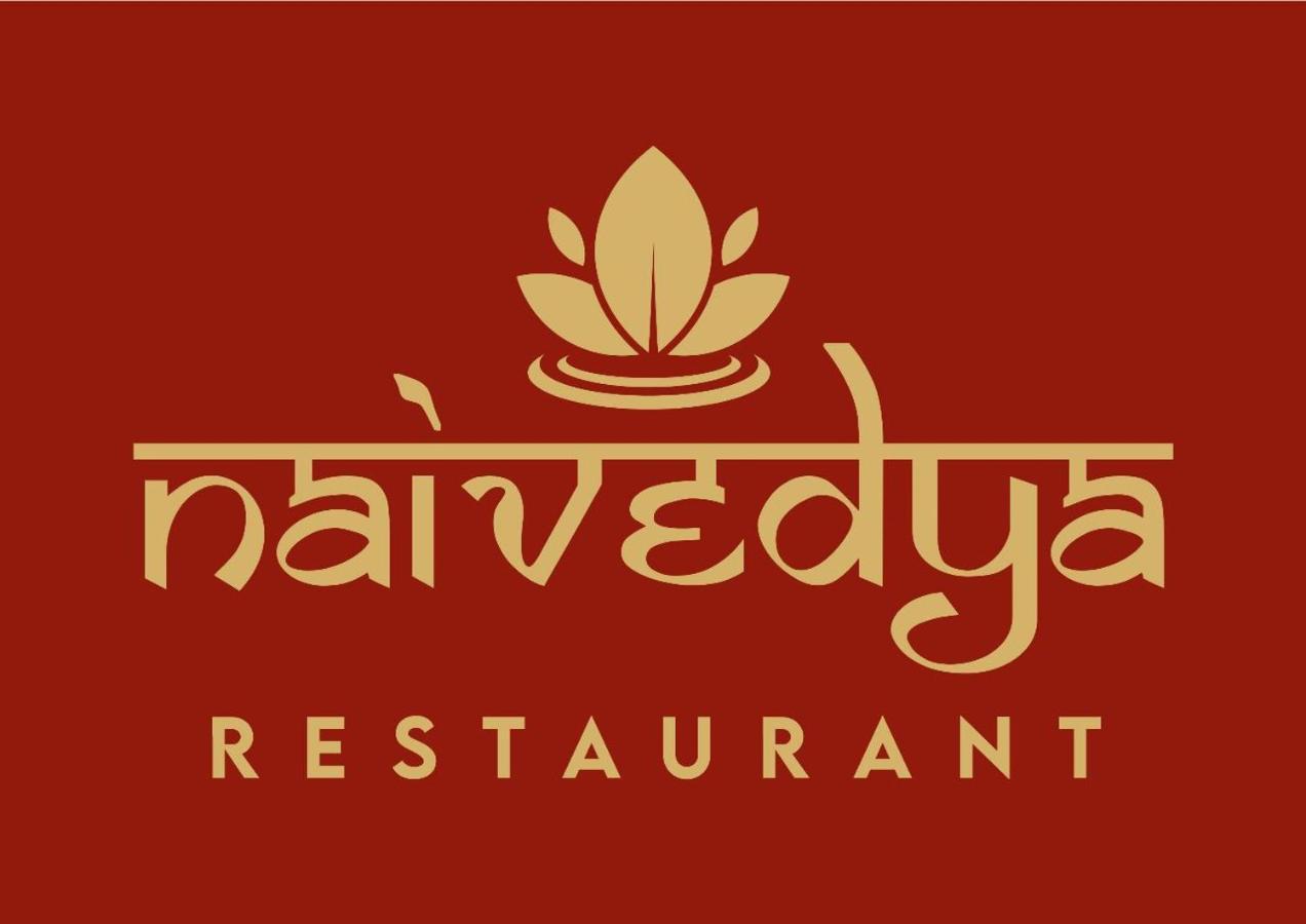 Hotel Madhuban Silvassa Eksteriør billede